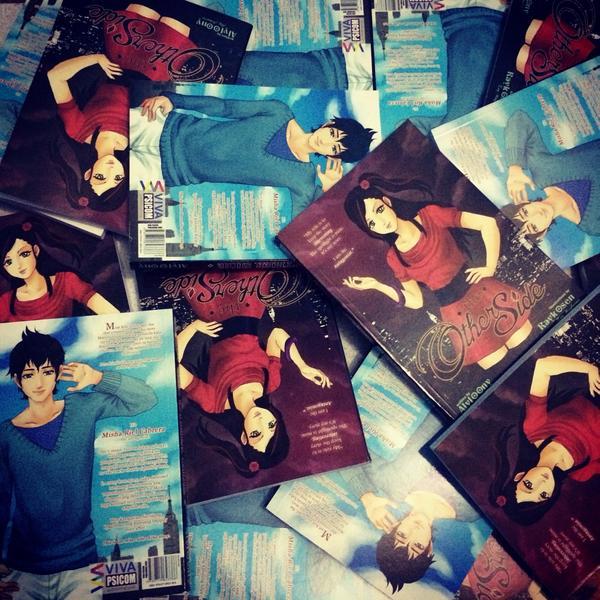 TOS_0fficial's tweet photo. #TheOtherSideBookByAlyloony will be released on the upcoming MIBF (September17-21 in SMX)!
ct: Ate @iamAlyloony <3 ~N http://t.co/26QRGdVAjG