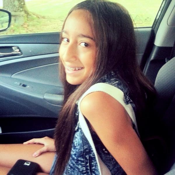 vfbcountry's tweet photo. @Thunder106NJ FIRST DAY OF HIGH SCHOOL! She was nervous but pep talk from my dad helped a bit<3 #backtoschoolbonus http://t.co/DMQwixoedU
