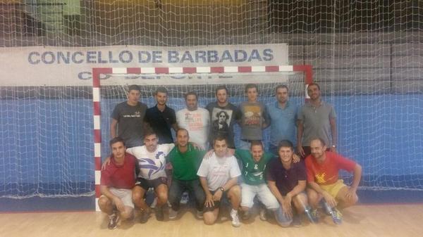 UDBarbadasBuda's tweet photo. Arrancamos con mucha ilusion y con ganas de hacerlo bien. Ayer pisamos lo que va a ser nuestra cancha esta temporada. http://t.co/oSTrKlJD7T