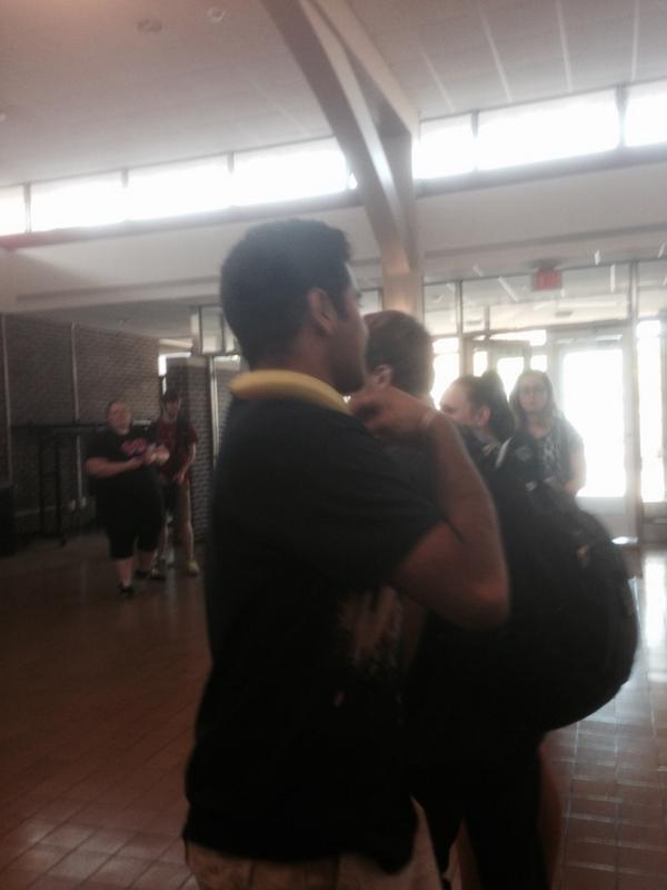AlbrightBananas's tweet photo. Bananas, the new shoulder pads. #albrightbananas http://t.co/Pg9Pbes3jB