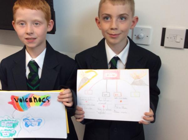 MissDeanLTPA's tweet photo. @limetreepa @Year5LTPA First merits of the school year from me. Well donee! #noplacelikelimetree #superbpresentation http://t.co/grd1zmweiS