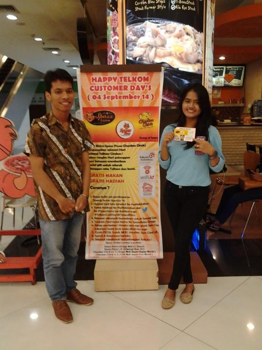 WiFiIdCirebon's tweet photo. Selamat kepada @rossymagdalenas  salah satu pemenang kuis RT terbanyak @WiFiIdCirebon dan telah datang k @spazzbistro http://t.co/bVabLtTBhy