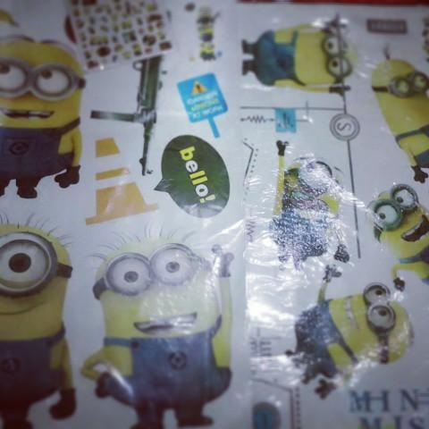 MINlONS's tweet image. ⓒ ☺️✨ #minions #despicableme #stickerwall Alhamdulillaah bisa beli ini juga akhirnya. Love Minion &amp;lt;3 :D