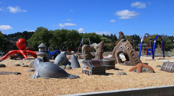 VibrantVictoria's tweet photo. New treasures appear at #GyroPark in #Saanich, incl. a #zipline! http://t.co/idfojfOLjJ #yyj http://t.co/VlYqiIg3Lk