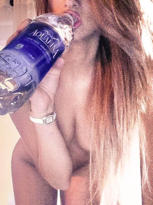 It's about that time! #ThirstyThursday @PlayboyPlus @Playboy http://t.co/aYQhbTmhE8<a href="/tag/thirstythursday"class="tags">#ThirstyThursday</a><a class="tags" href="/tag/playboyplus">@playboyplus</a>