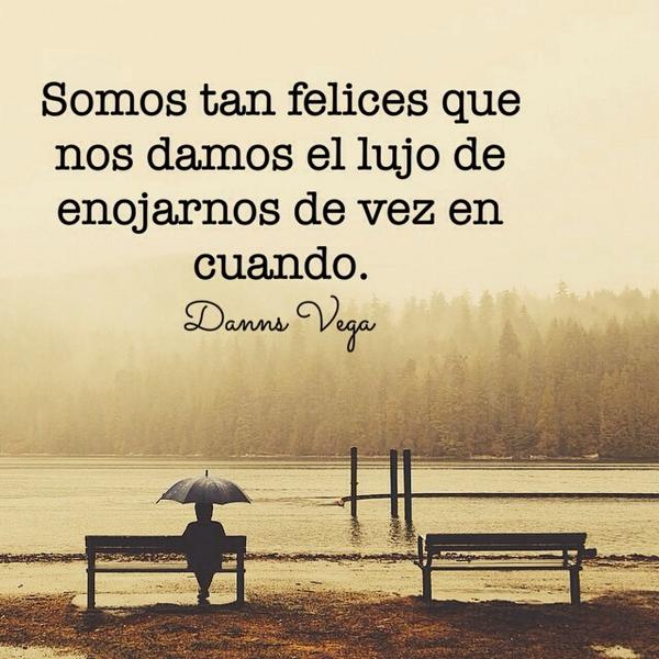 DannsVega's tweet photo. Somos tan felices: http://t.co/AEQI8phBeF