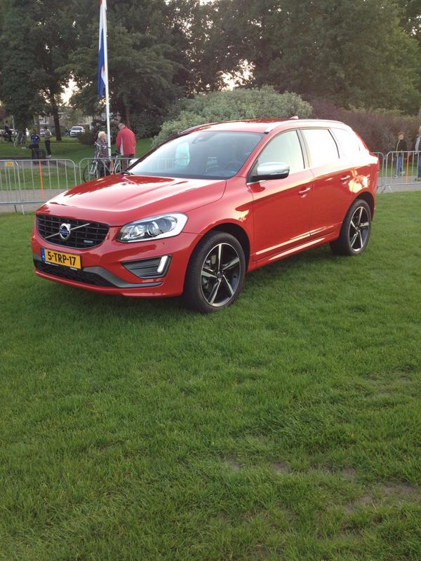 Er gaan weer mooie volgauto's van #Volvo #Nieuwenhuijse, voorheen <a href="/furnesscar/">us_NaraHV</a> mee met <a href="/Ballonspektakel/">Ballonspektakel</a> #mandje038