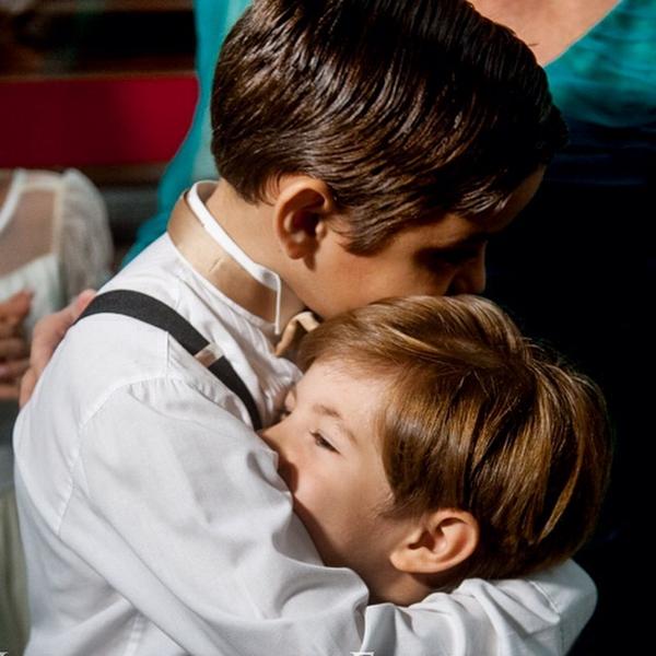 HernanOlvrs's tweet image. Que abraço mais gostoso captado pelas lentes de @wfugisse . #pagens #igreja #instalove #inspiracao #abraço #fofur...