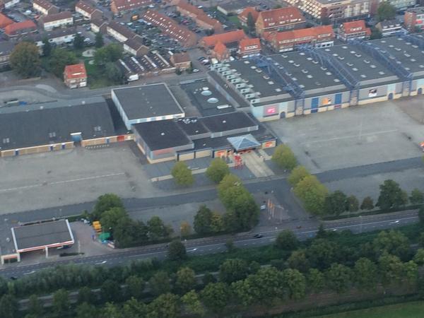 Zojuist over <a href="/IJsselhallen/">IJsselhallen</a> gevaren #dakinspectie  #ballonspektakel #zwolle