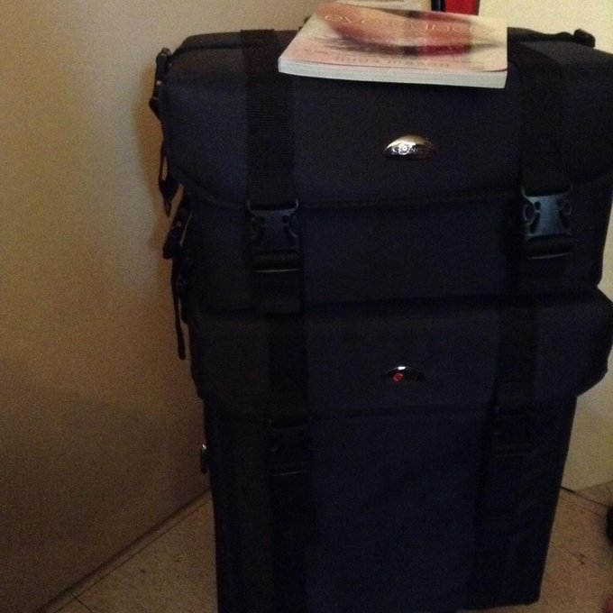 Thank for my early grad #gift my makeup train case simply love it and can't wait for my new journey http://t<a href="/tag/gift"class="tags">#gift</a>