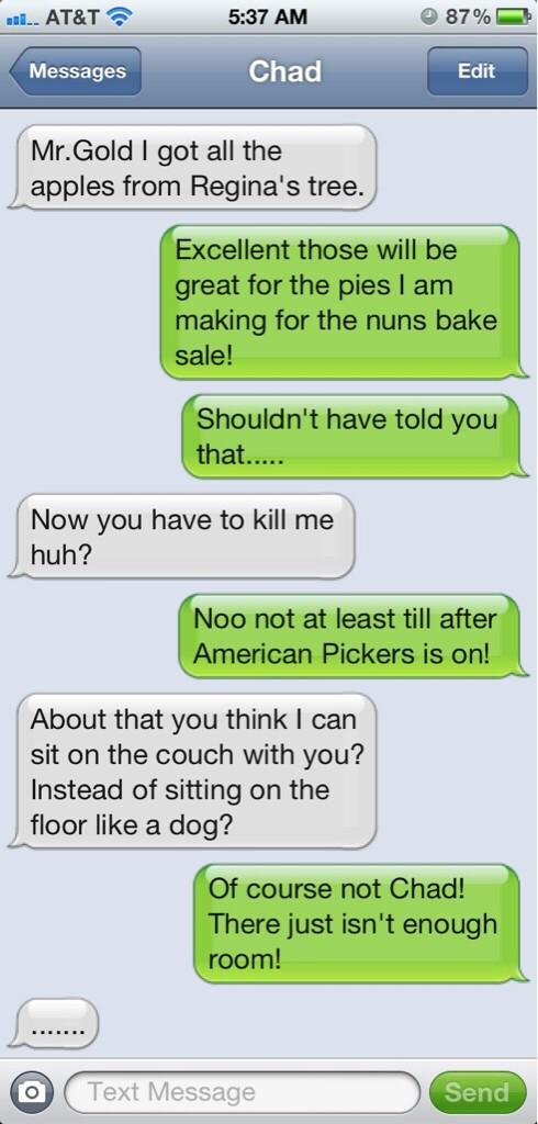 HopeUGuesMyName's tweet photo. Remember my old assistant Chad? Our old conversations! When Once made sense! #OUAT #MissChad http://t.co/yByaq6nAcQ