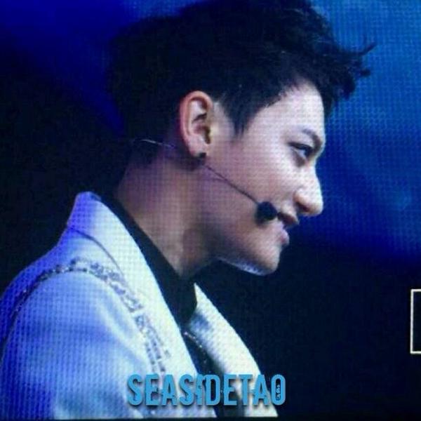 SeasideTAO's tweet photo. 140904 #TAO #타오 - Mid Autumn Festival http://t.co/D5EPM3MxHl
