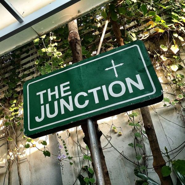 chintamiputri's tweet photo. #BelvedereJunction2014 Good Times, Good Music and Good Friends @thejunctionbali http://t.co/mlif1PuW2i