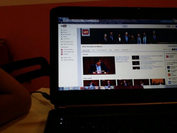 UPYD_Madrid's tweet photo. Ciudadanos nos envían fotos viendo en streaming el debate #reformaPP  síguelo aquí https://t.co/X7AuG7n3u8 http://t.co/NYAUJpwk97