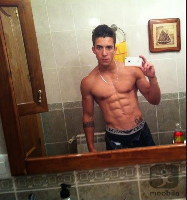 CCuerpos's tweet photo. @AndresSuitaSant Maaaadre mía Mi Suita ❤️ http://t.co/zTo1mooq72