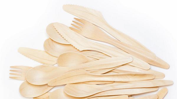 ecobizniz's tweet photo. #Compost your take-out cutlery! Aspenware manufactures with greater purpose: http://t.co/TTMfkSQGMH @Aspenware_Inc http://t.co/PJI2YNaq5q
