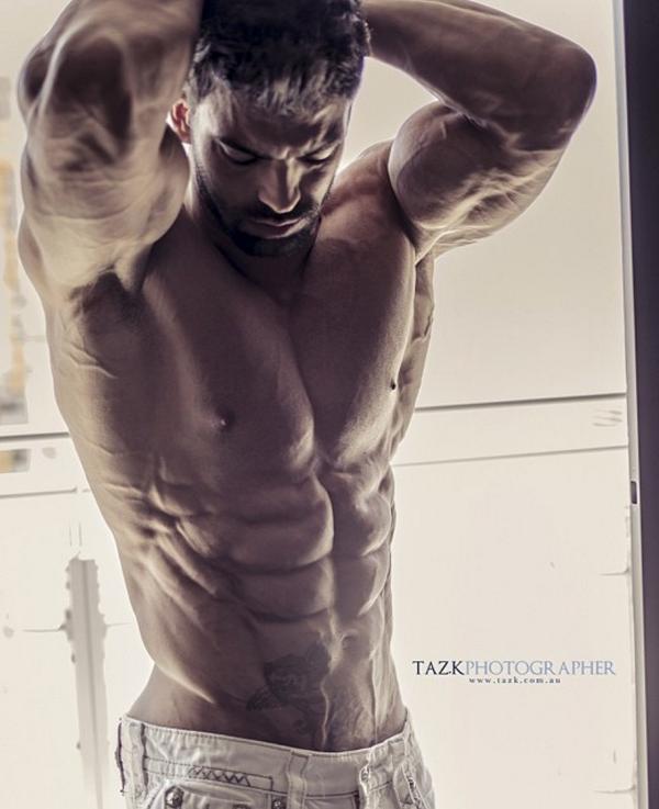 CCuerpos's tweet photo. @buscerinaA que te parecen los cuerpos así? http://t.co/GeMEbRaFdR