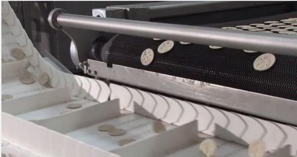 johnhfox's tweet photo. Innovative snacks!  Reading Bakery Systems helps customers with cutting edge R&amp;D http://t.co/KpFmSFMU7d #SPLM14 http://t.co/sL3IFvE1gM