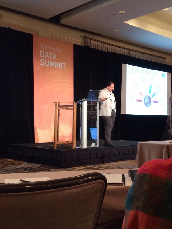 robindav's tweet photo. @Scriffignano1 presenting at #wolframsummit 2014 http://t.co/Vn0i3RD36F