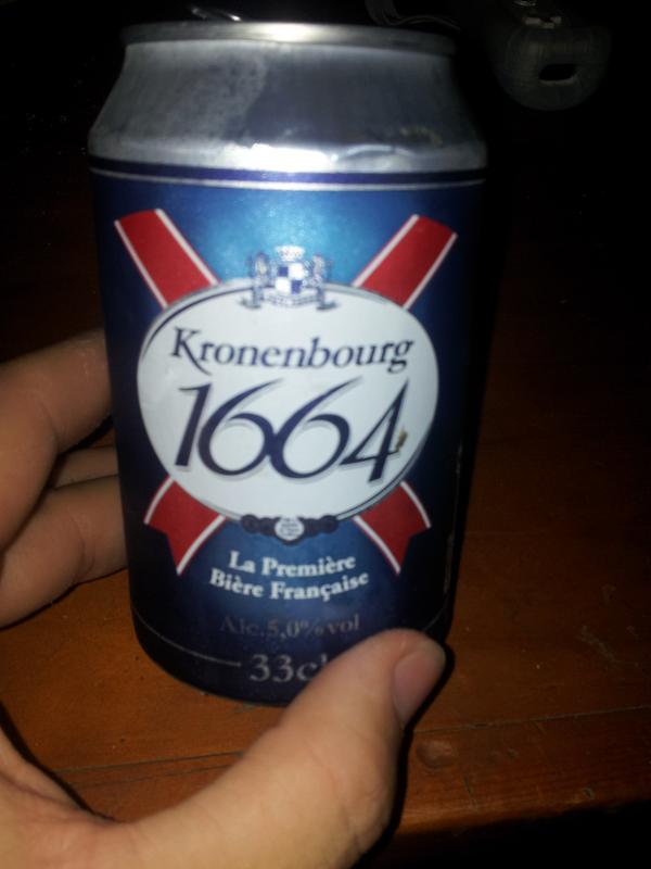 edusito_95's tweet photo. CerbezA francesa http://t.co/CgPxe5CllJ