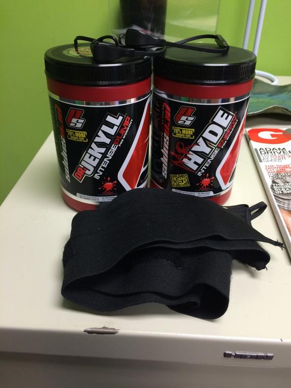 AeroMedic22's tweet photo. Bout that time #BeastMode #DrJekyll #MrHyde #anytimefitness #fitfam #GoHardwellOrGoHome #TrainInsaneOrRemainTheSame http://t.co/HnrHzOmXKN