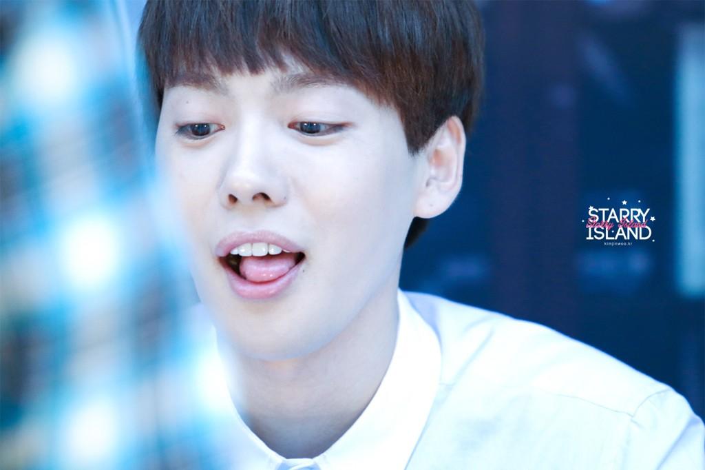 Bwtwh6bCAAAr18p.jpg:large