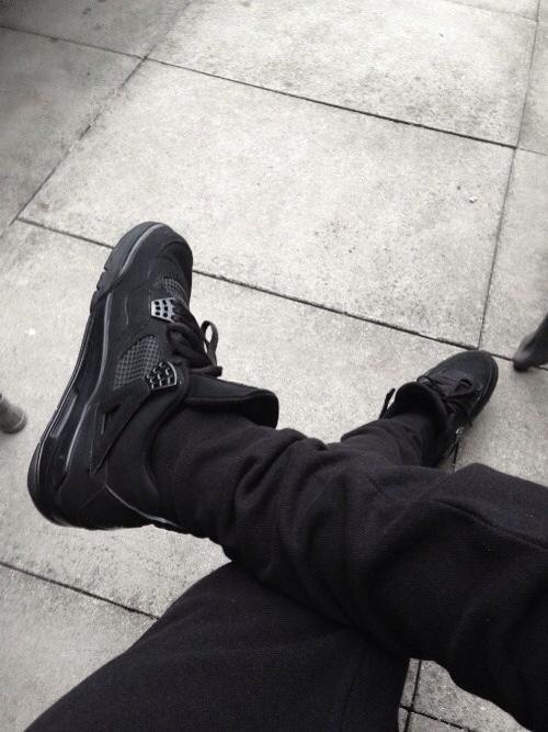 StyleCali's tweet image. ⚫️⚫️