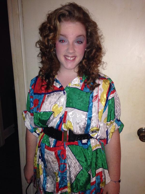 LaurenDowns7's tweet photo. My 80's look for throwback Thursdays #tilghmanpride #mayfieldweek http://t.co/pBGJEUX6KG