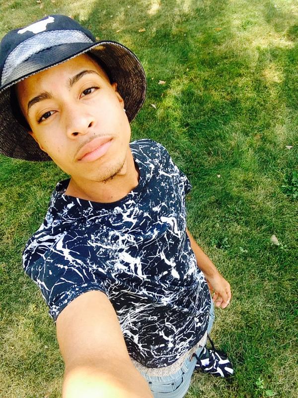 SexGodMario's tweet photo. Today🎓😈 http://t.co/ZYbZ1HtrTg