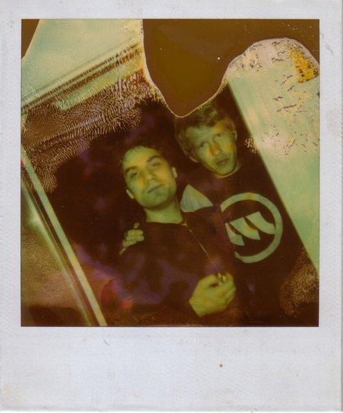 jacobsencohoney's tweet image. #TBT My Scottish friend Andrew Cowen and I in Seattle. Around 2001. #wasters