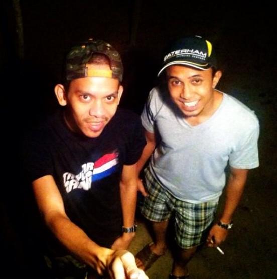 nagasary's tweet photo. Selfieyiuk dgn @ThugLife6236 http://t.co/Y88PYspDiK