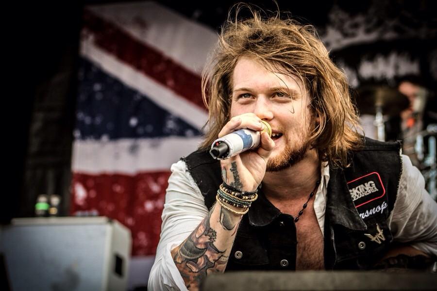 Danny worsnop  
Happy birthday! Mi amor         