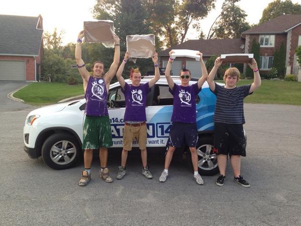 ChelsMcD's tweet photo. VICTORY IS OURS!! #QOWeek2014 #RotaryCharityNutDrive @QueensU #ygk cc @mattdubblestein http://t.co/3wNIHBDu3D