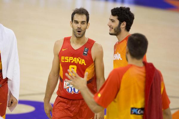 JmCalderon's tweet photo. El Sábado nos vemos en Madrid. Octavos de final contra Senegal.
Gracias Granada por esta semana!
#Spain2014 http://t.co/uVcDnrrE2R