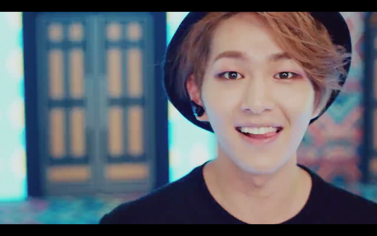 [Screencaps] 140905 SHINee 'Downtown Baby' PV Teaser Bwupxt3CAAAbdOQ