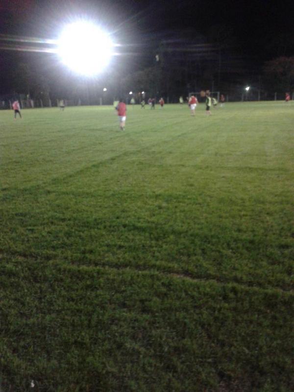 drope922's tweet photo. Buena practica salio hoy, vamo y vamo que se puede #verdequerida http://t.co/KTEq2rNkvS