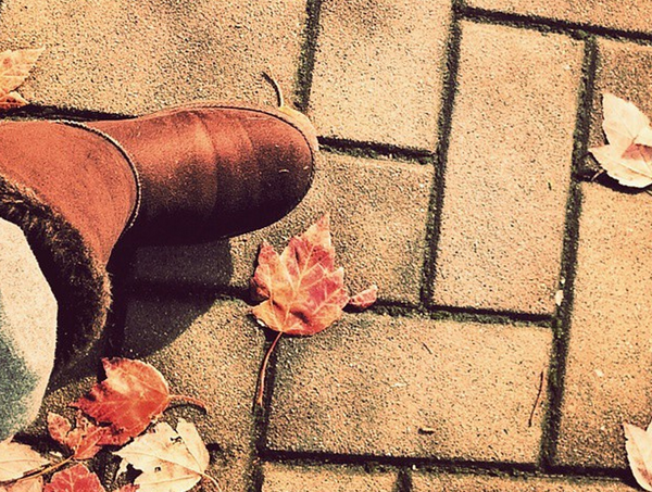 AnaCastillo's tweet image. 25 Things All Basic White Girls Do During The Fall buzzfeed.com/laraparker/thi…  LOL Guilty on #1that's it don't get excited