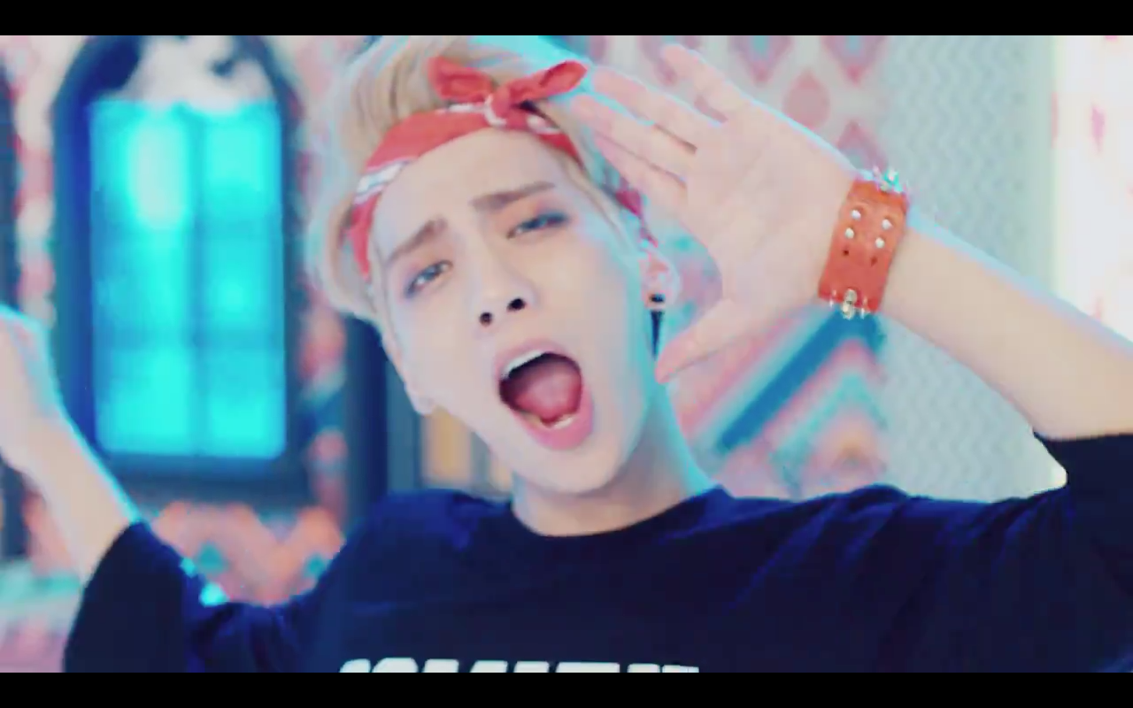 [Screencaps] 140905 SHINee 'Downtown Baby' PV Teaser BwurBZBCMAAM7aN