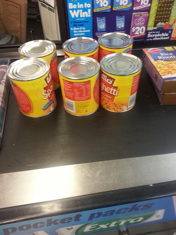 MargeInovera's tweet image. Drop and txt done. @CampbellLiveNZ #lunchboxday Text 'lunch' to 2448 + donate $3 to @KidsCanNZ