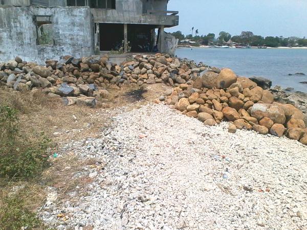 Project Bronjong d bondo jepara segera kami kerjakan. Semoga bs menahan bangunan warga dr abrasi laut.