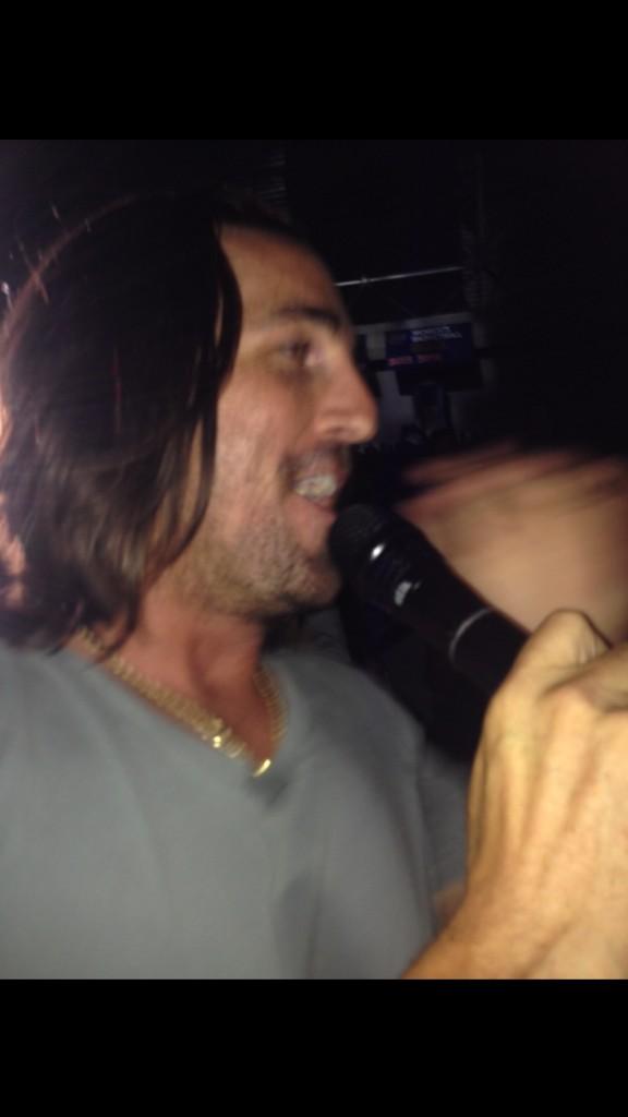 JAKE OWEN JUST CAME RIGHT BESIDE ME! HE TOLD ME HAPPY BIRTHDAY    my life is complete 
