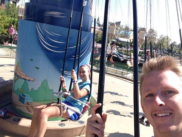 Critter853's tweet photo. Up up and away as our U date at Disneyland last weekend. @MereBennett @30dollardate #ABCdatingchallenge #UDate http://t.co/DtN2BWMS59