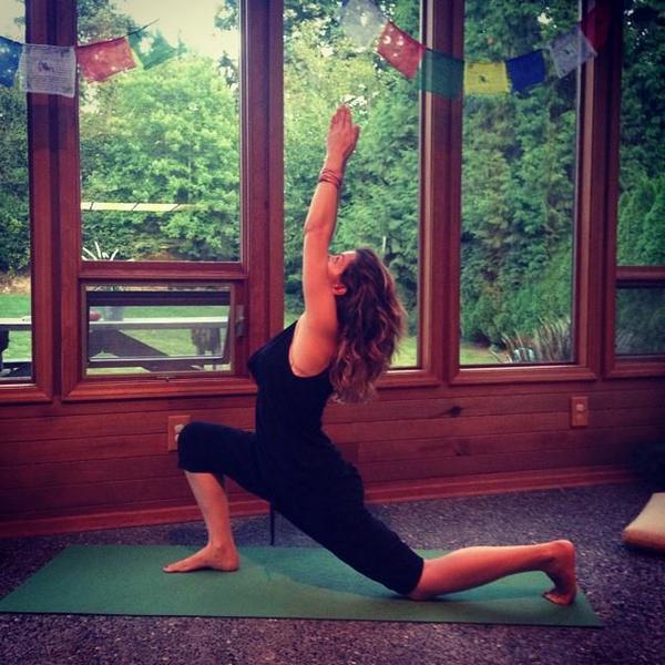 2dayswork's tweet image. Day #4 with #balancebasics inspired by the lovely @beachyogagirl @kinoyoga @laurasykora @athleta Today was a beau...