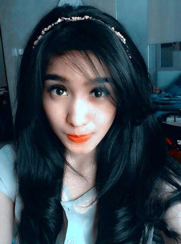 BBMBarcode's tweet image. #selfieTime #RealAva #SharePIN #PINBBM #bispak #bisyar RT Please : RT 1000x Gratis PIN BBM