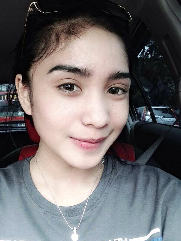 BBMBarcode's tweet image. #selfieTime #RealAva #SharePIN #PINBBM #bispak #bisyar RT Please : RT 1000x Gratis PIN BBM