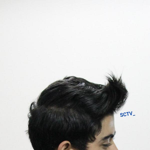 Hayooo siapa yang bisa tebak siapa yang ada di foto ini?