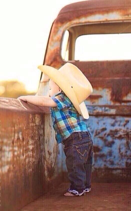Guys_Country's tweet photo. Future son💙 http://t.co/6GMU9TFkkw