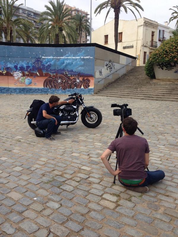 ZookaTV's tweet photo. Shoot voor ons nieuwe online motorprogramma 'MotoMe' in Barcelona #motome #motortelevisie http://t.co/AKqeKulnlF