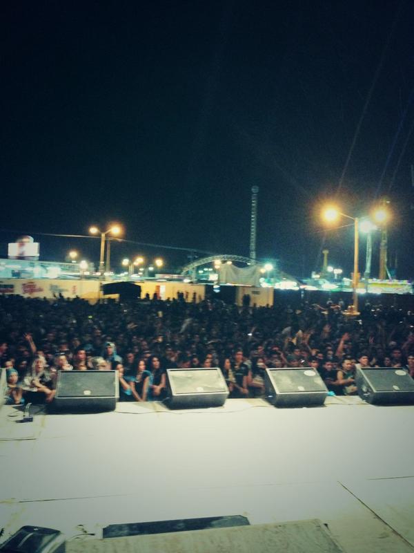 losdodmx's tweet photo. Gracias torreón por tu paciencia y apoyo la lluvia no nos detuvo y la pasamos de lujo #LagunaFest #LosDoD http://t.co/dLpvaqJteo