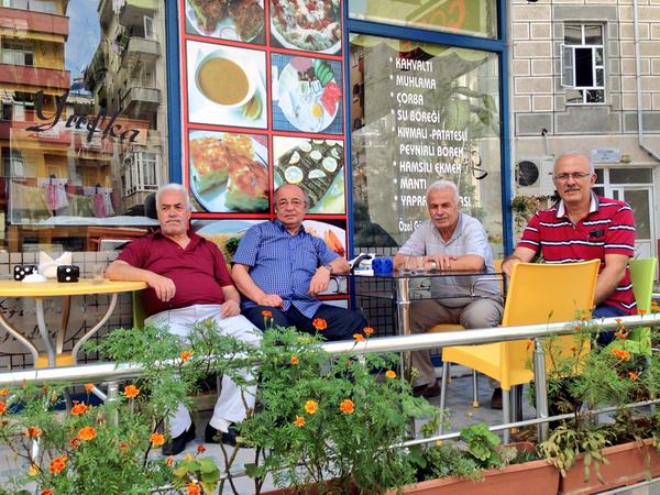 SacitTERZI's tweet photo. Dinlenmek için biraz uzak da olsa Arhavi çok güzel.. http://t.co/vdlniV4zyC